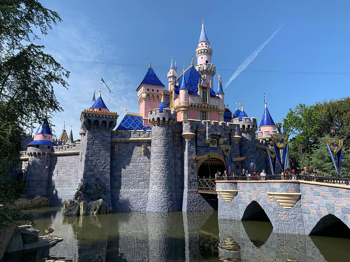 Anaheim 城市地标实景