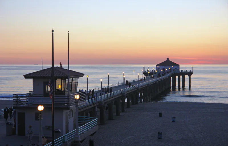 Manhattan Beach 城市地标实景