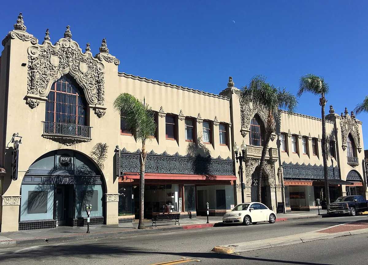 Santa Ana 城市地标实景