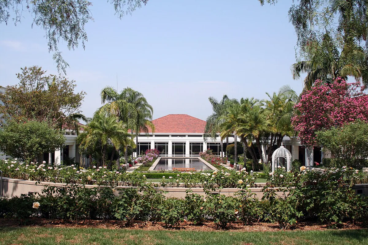 Yorba Linda 城市地标实景